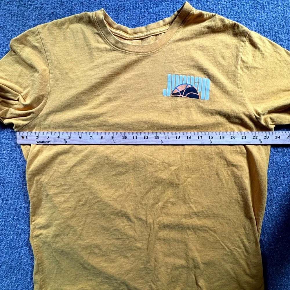 Jordan T-Shirt Men's XL Yellow Graphic 100% Cotton Short Sleeve Streetwear